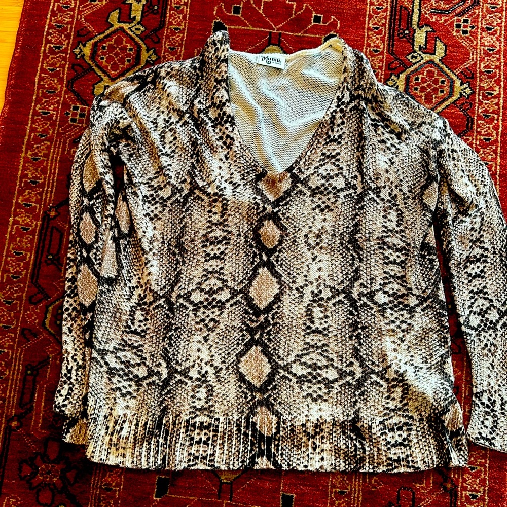 Show me your mumu snake print sweater size xs